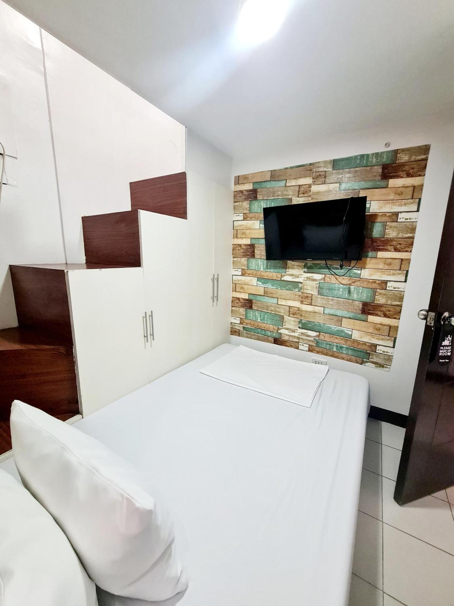 Dasma Lofts Hotel Near Dela Salle Dasma ดาสมารินญาส ภายนอก รูปภาพ